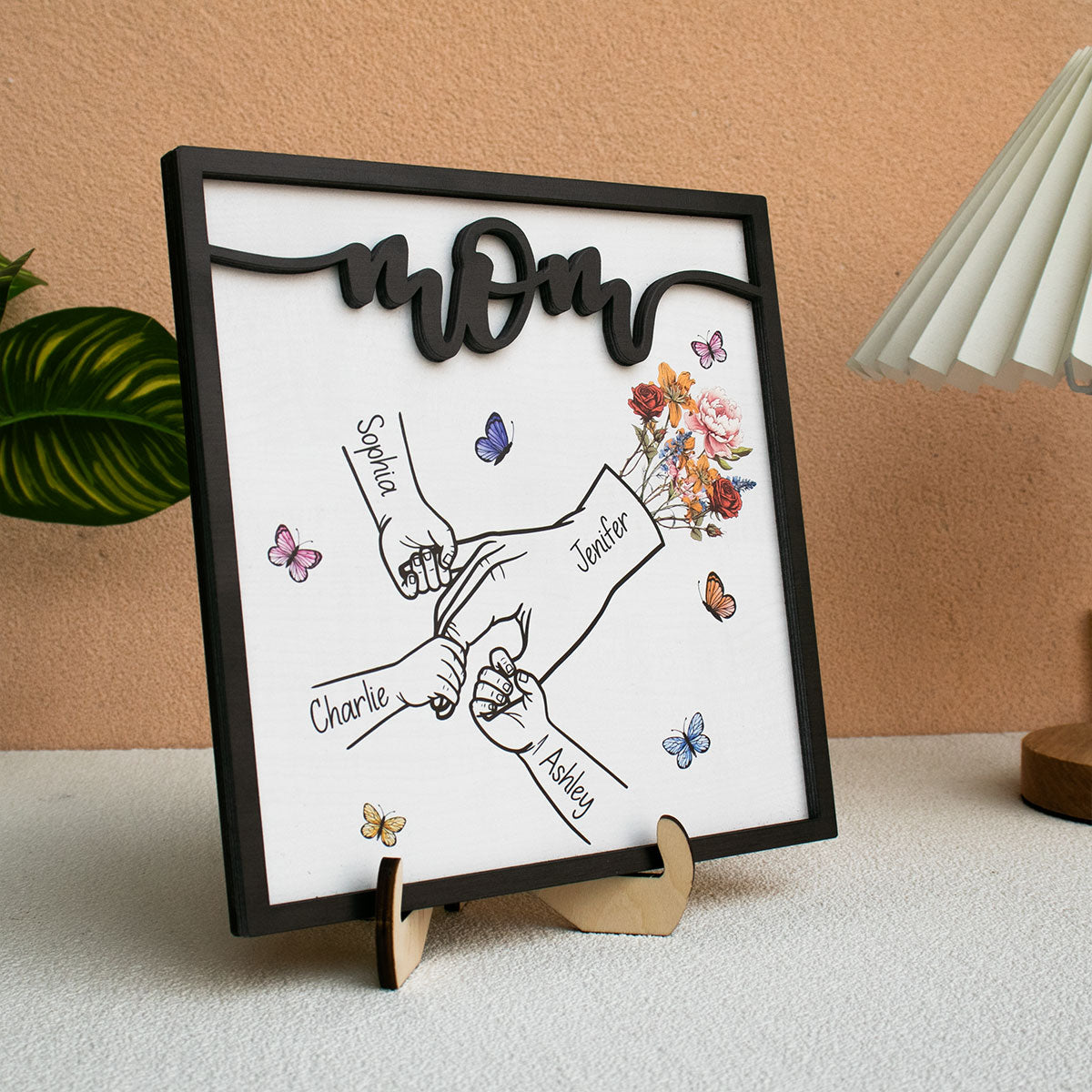 Kids Holding Mom‘s Hand Vintage Birth Month Flowers Personalized 2-Layer Wooden Plaque
