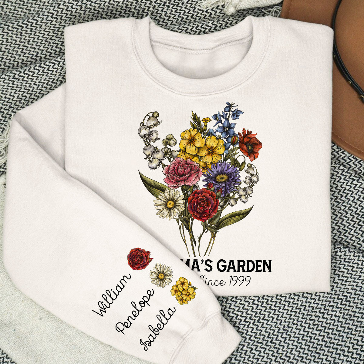 Grandma‘s Garden Beautiful Vintage Birth Month Flowers Bouquet Personalized Sleeve Printed Sweatshirt