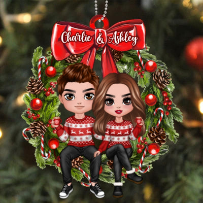 Couple Sitting On Christmas Wreath Personalized Wooden Ornament