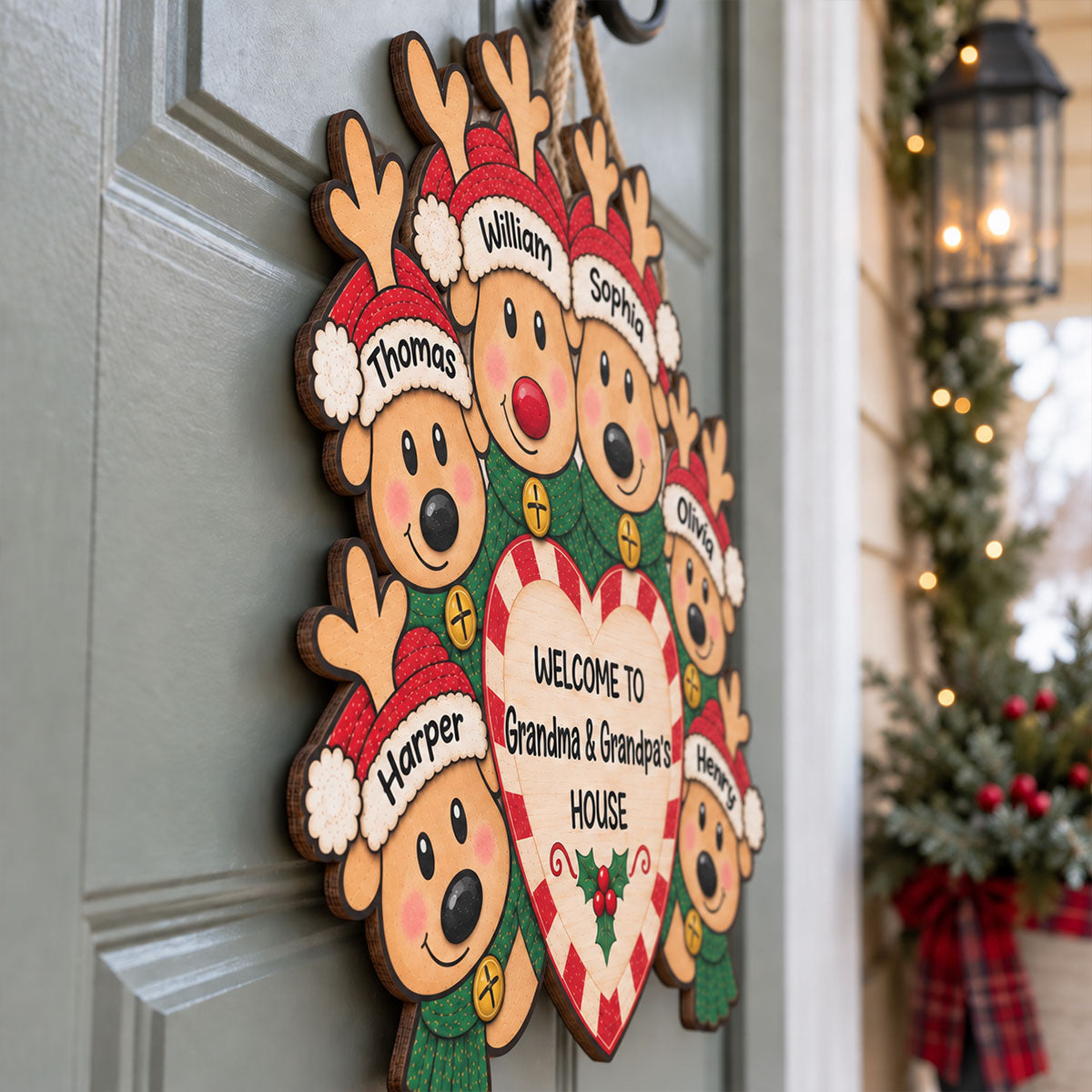 Welcome To Grandma & Grandpa’s House Cute Reindeer Family 2D Flat Printed - Personalized Wood Sign - Christmas Gift For Grandparents