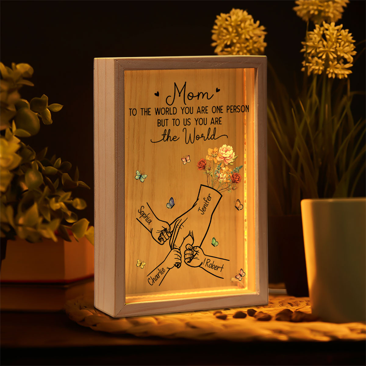 Kids Holding Mom‘s Hand Vintage Birth Month Flowers Gift For Mom Personalized Wooden Frame Light Box
