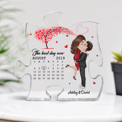 Doll Couple Hugging Kissing Under Red Heart Tree Calendar Anniversary Date Personalized Puzzle Acrylic Plaque
