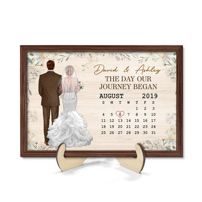 Back View Couple Wedding Anniversary Date Calendar Personalized 2-Layer Wooden Plaque
