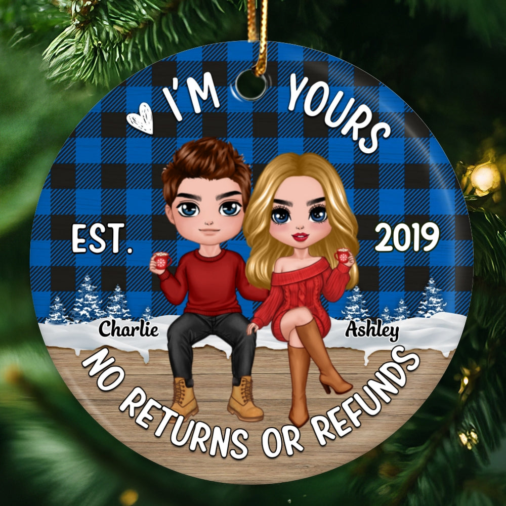Checkered Pattern Couple Sitting On Snow Personalized Circle Ornament