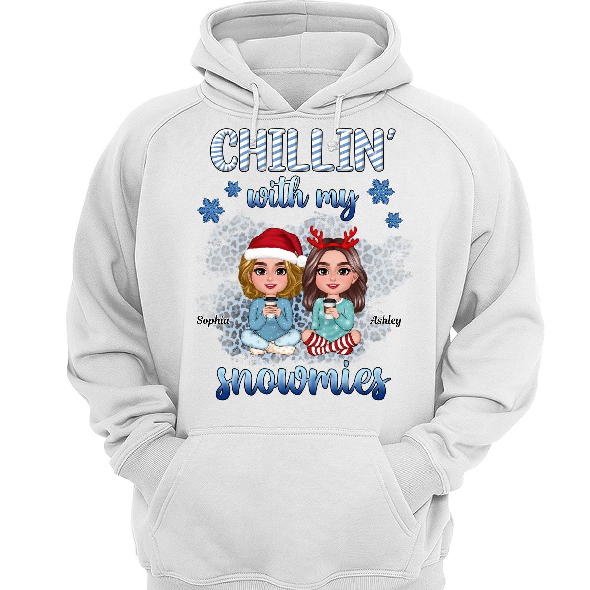 Chillin‘ With My Snowmies Blue Besties Sitting Christmas Personalized Shirt
