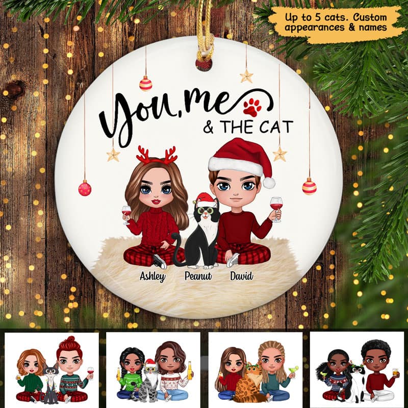 Doll Couple Sitting With Cats Christmas Personalized Circle Ornament