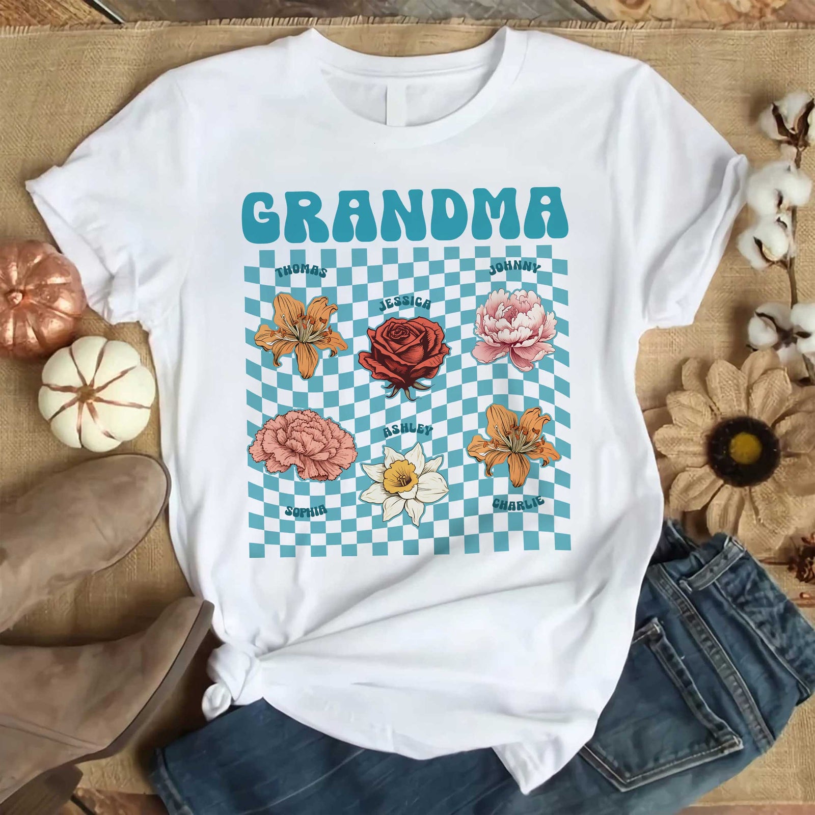Grandma Mom With Kids' Birth Month Flowers RETRO Personalized Shirt, Birthday Gift, Gift For Mom Grandma