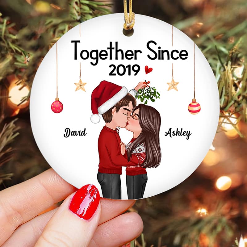 Doll Couple Kissing Under Mistletoe Christmas Personalized Circle Ornament