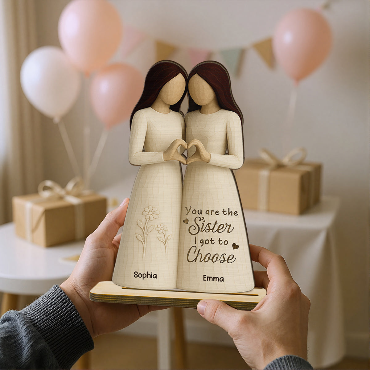 Besties Heart Hands 3D Effect Personalized Standing Wooden Plaque, Birthday Gift Friendship Gift for Besties, Best Friends