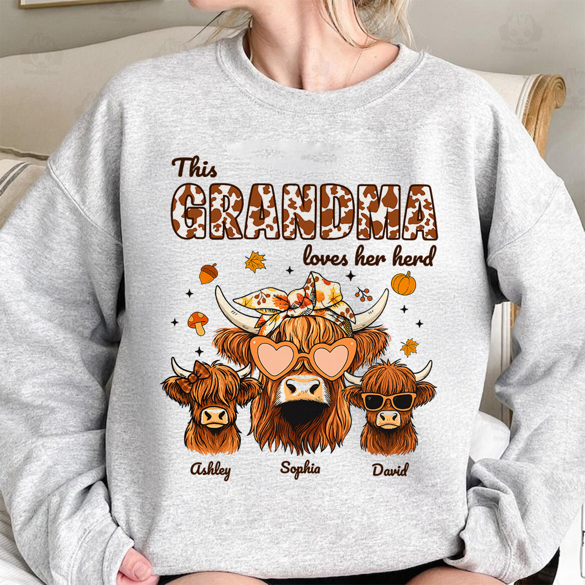 Fall Highland Cow Mom Grandma Personalized Sweatshirt, Cozy Fall Vibe Sweatshirt