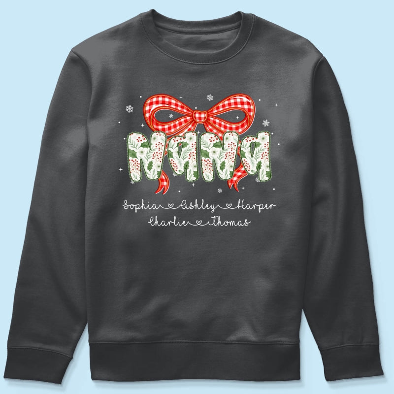 Grandma Coquette Floral Christmas Pattern With Kids Names - Personalized Shirt
