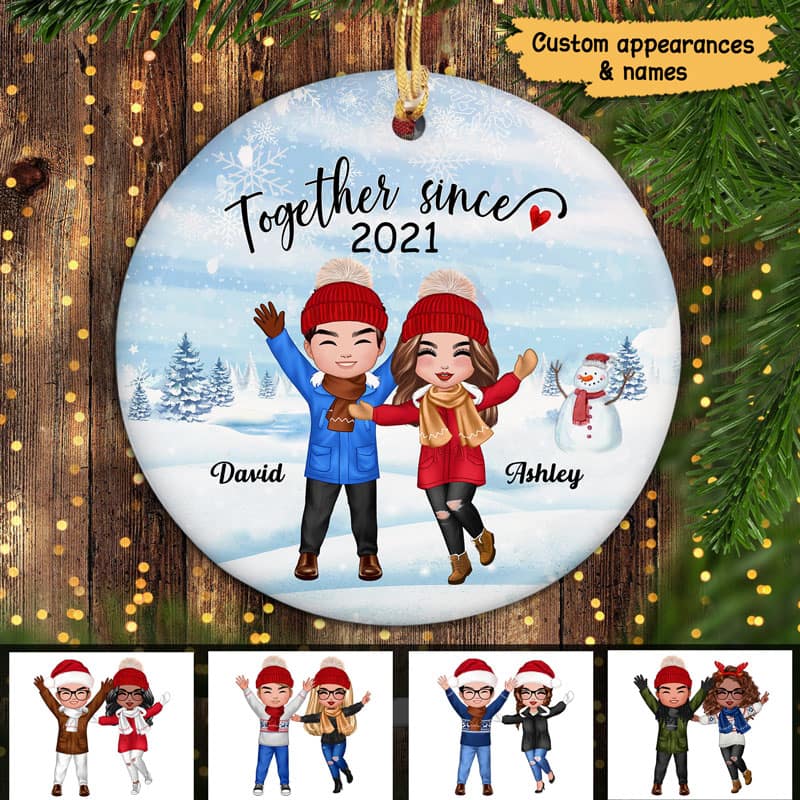 Happy Doll Couple In Snow Christmas Personalized Circle Ornament