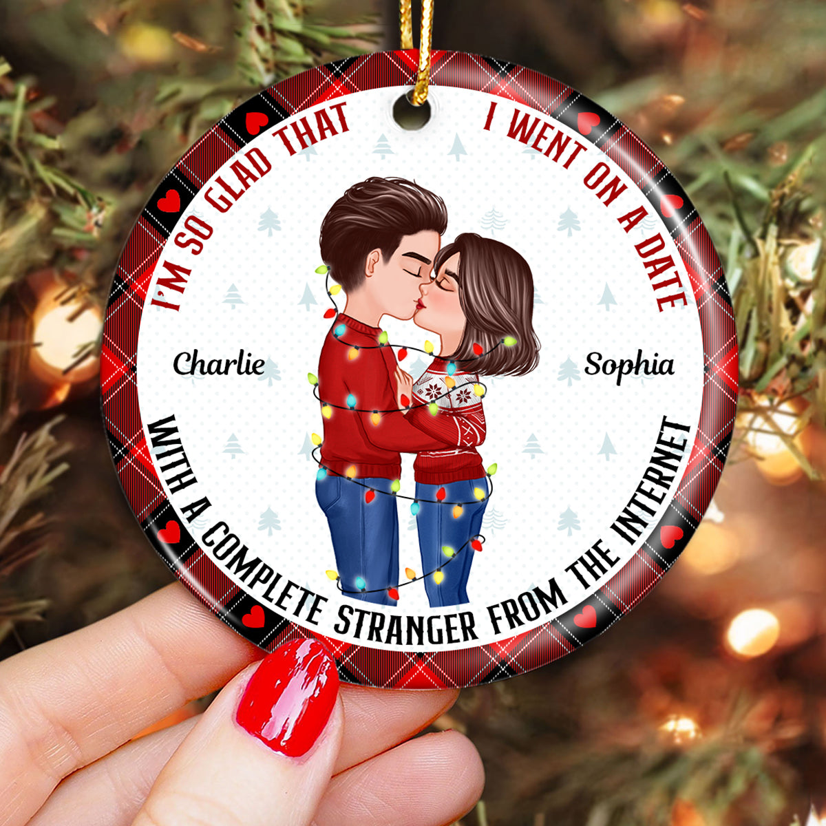 Couple Kissing Went On Date With A Complete Stranger Personalized Circle Ornament