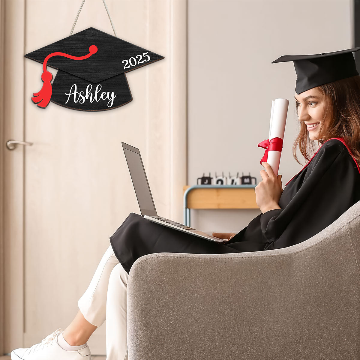 Graduation Cap Name & Year Personalized Wood Sign