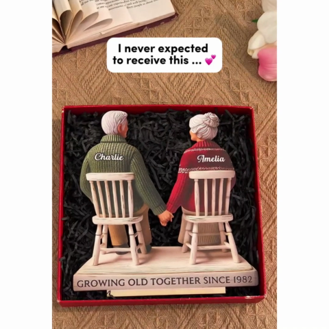 3D Effect Eternal Love Couple Growing Old Together - Personalized Wooden Plaque - Heartfelt Gift For Couple, For Him, For Her, Husband, Wife