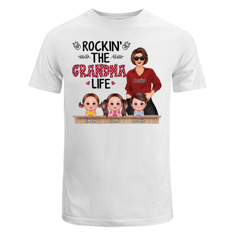 Rockin‘ Grandma Life Grandkids Chin On Hands Personalized Shirt