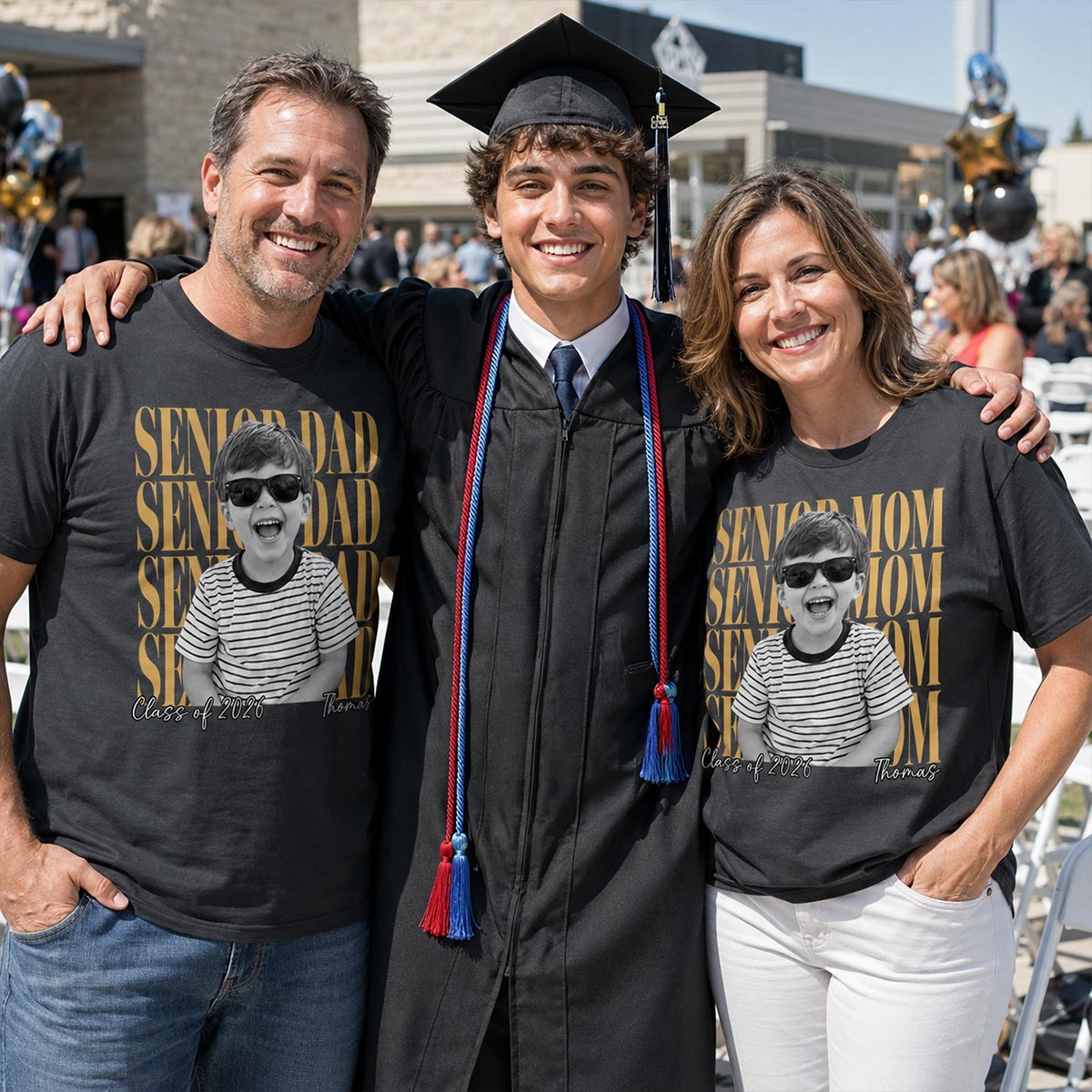 Senior Mom Dad Family Vintage Photo - Personalized Shirt - Class of 2027 Family Shirts