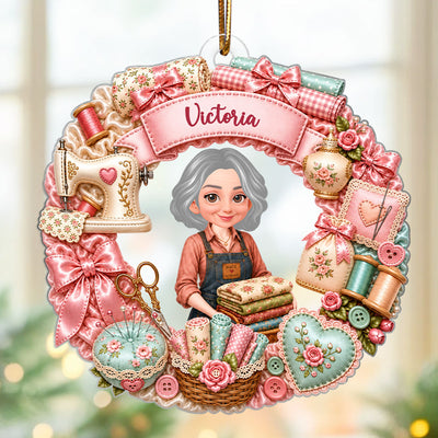 Sewing Things Wreath - Personalized Acrylic Ornament - Christmas Gift For Sewing, Quilting Lovers, Wife, Mom, Sister