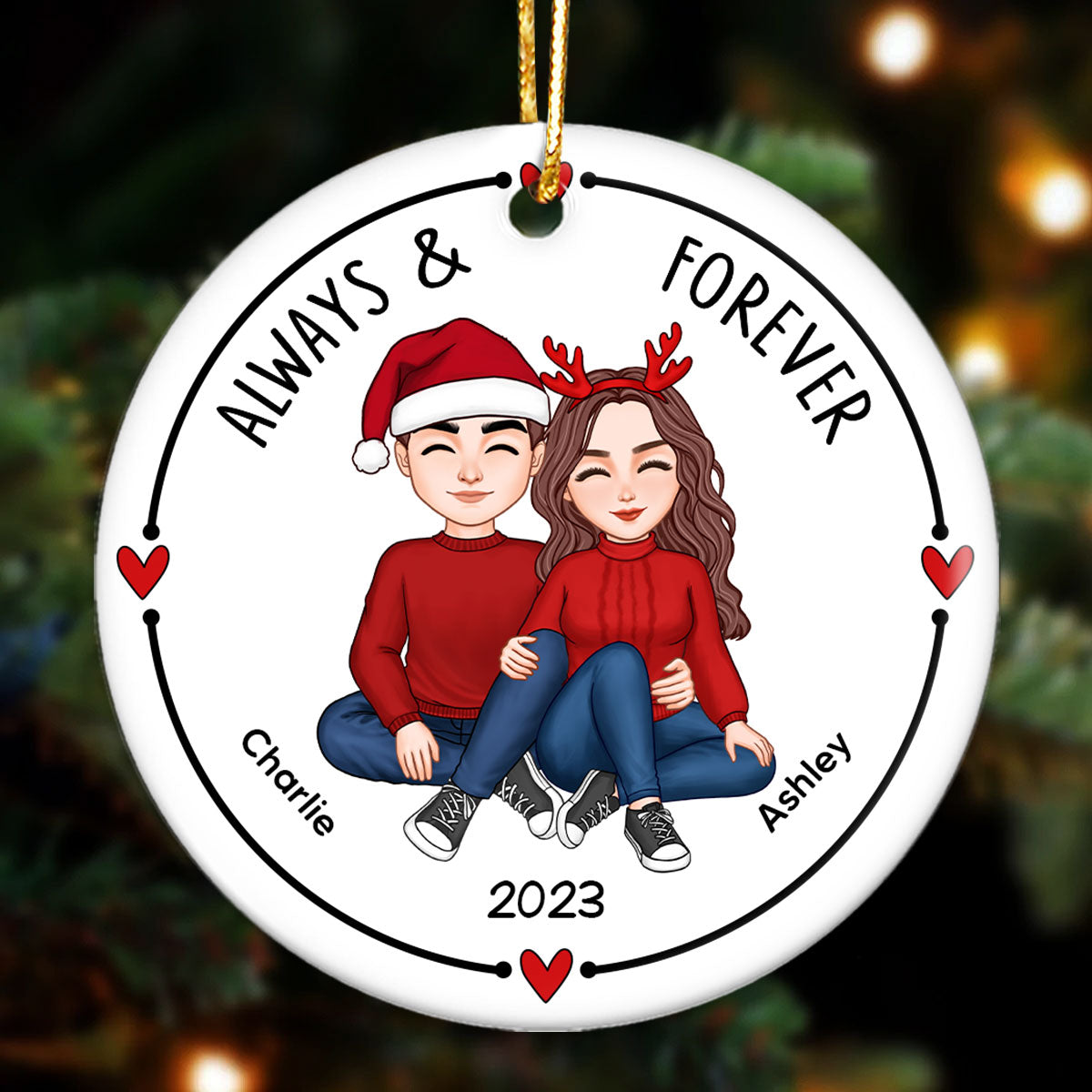 Christmas Cute Couple Sitting Hugging Personalized Circle Ornament