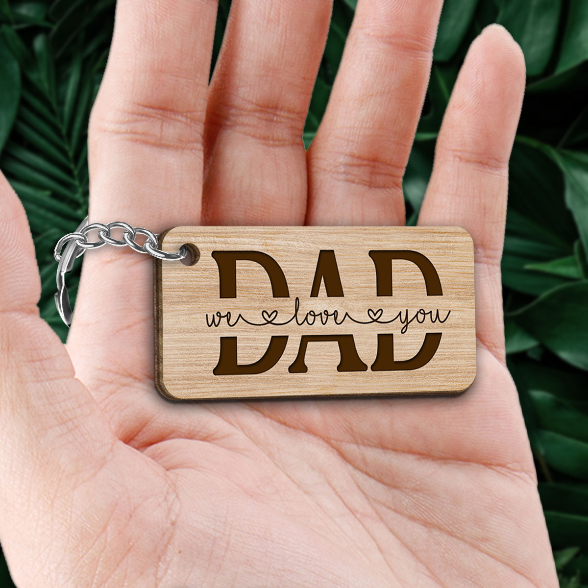 Best Dad Ever Realistic Man Sitting & Doll Kids Personalized Wooden Keychain