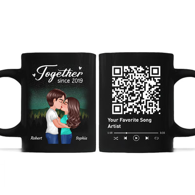 Doll Couple Kissing Under Star Night QR Code Calendar Personalized Black Mug