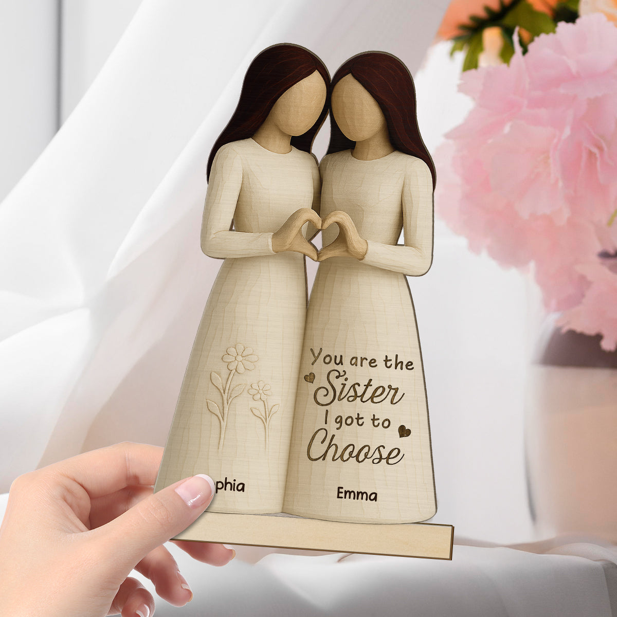 Besties Heart Hands 3D Effect Personalized Standing Wooden Plaque, Birthday Gift Friendship Gift for Besties, Best Friends