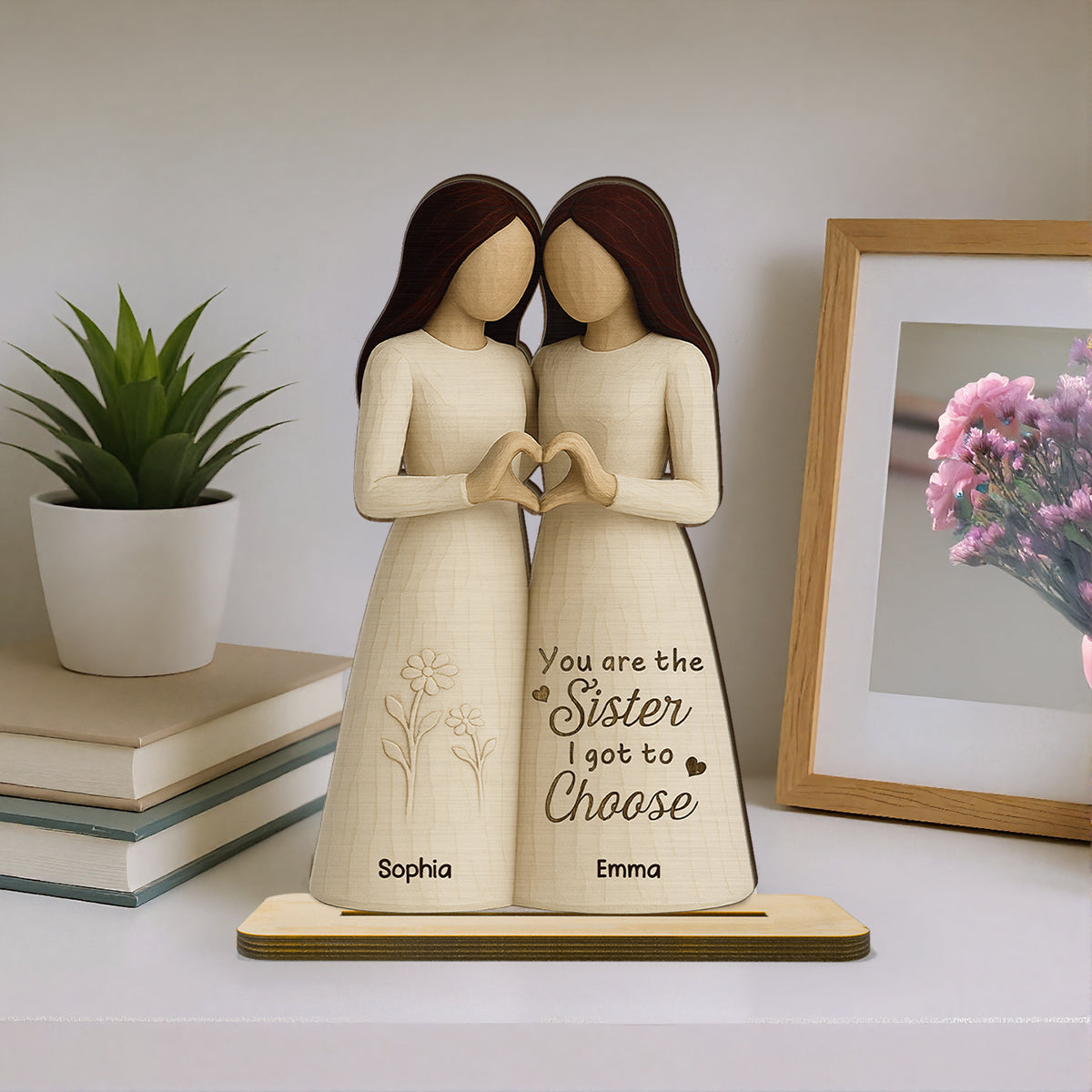 Besties Heart Hands 3D Effect Personalized Standing Wooden Plaque, Birthday Gift Friendship Gift for Besties, Best Friends