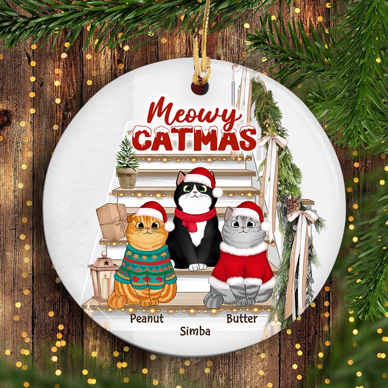Christmas Fluffy Cats On Stair Personalized Circle Ornament