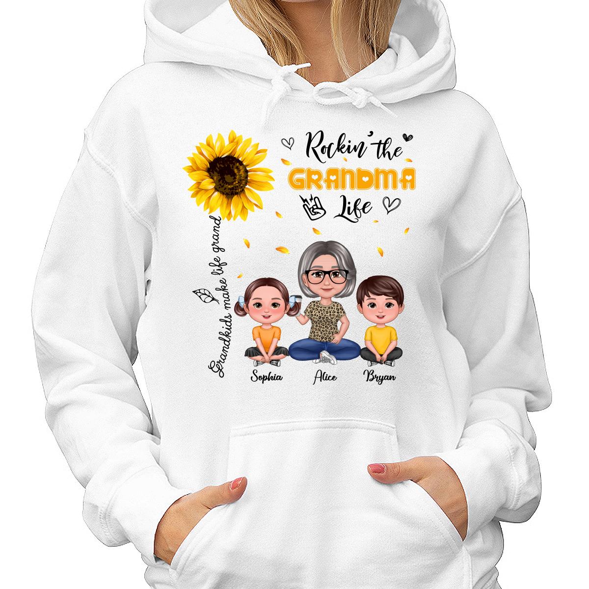 Rockin‘ The Grandma Life Sunflower Pretty Doll Personalized Shirt