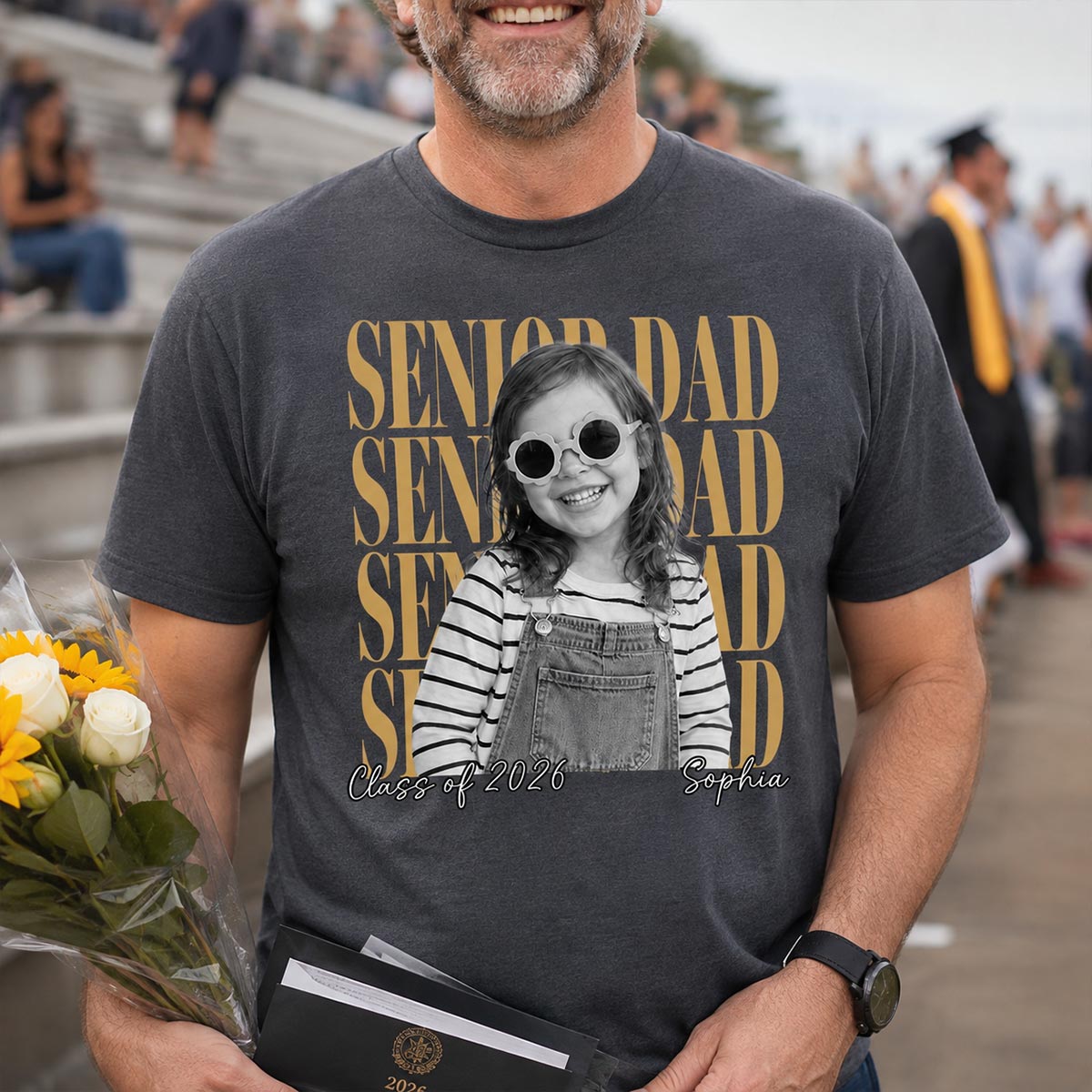 Senior Mom Dad Family Vintage Photo - Personalized Shirt - Class of 2027 Family Shirts
