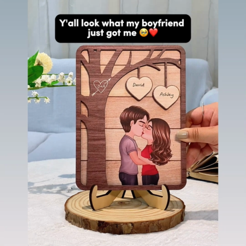 Couple Kissing Under Tree Personalized 2-Layer Wooden Plaque, Heartfelt 2025 Valentine‘s Day Gift For Him, For Her, Husband, Wife, Boyfriend, Girlfriend