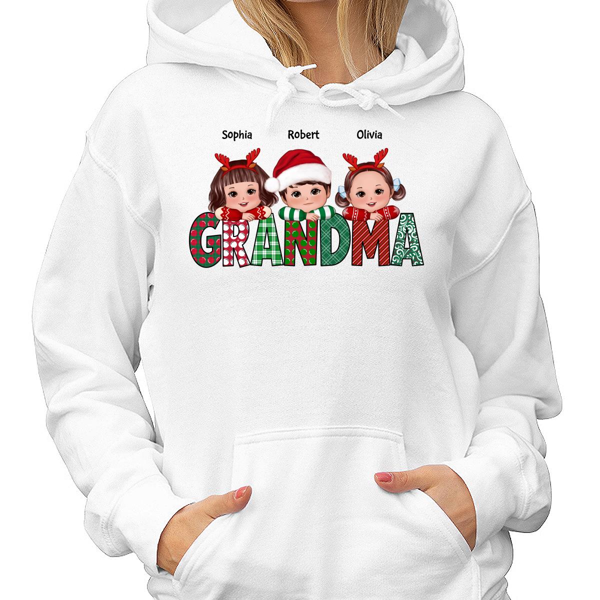Christmas Pattern Grandma Cute Grandkids Laying Head On Arms Personalized Shirt