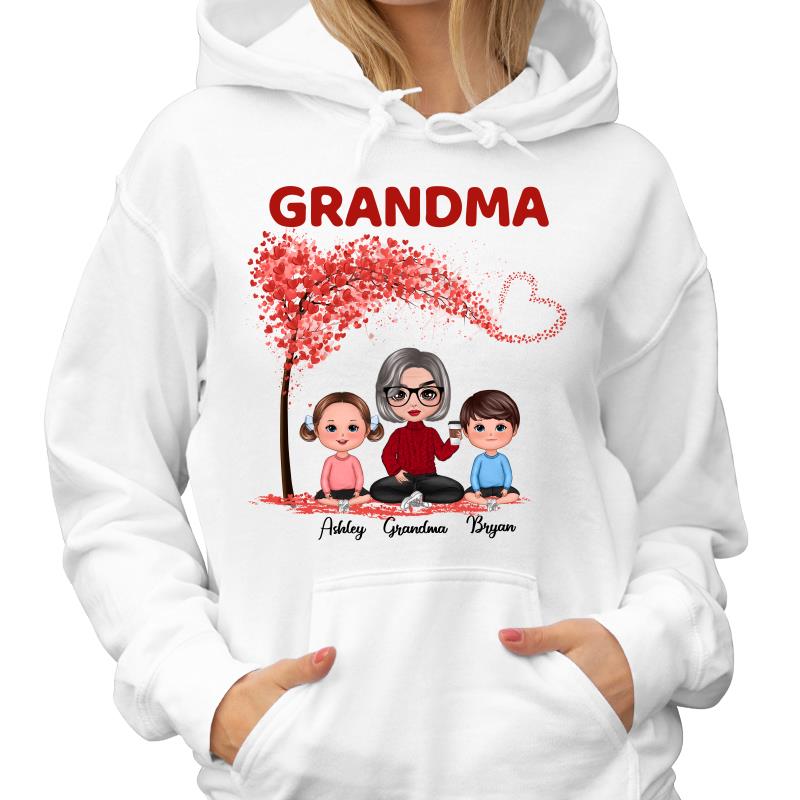 Doll Grandma & Grandkids Under Heart Tree Personalized Shirt