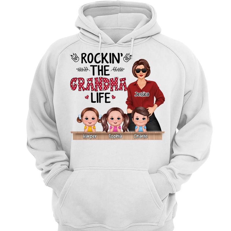 Rockin‘ Grandma Life Grandkids Chin On Hands Personalized Shirt