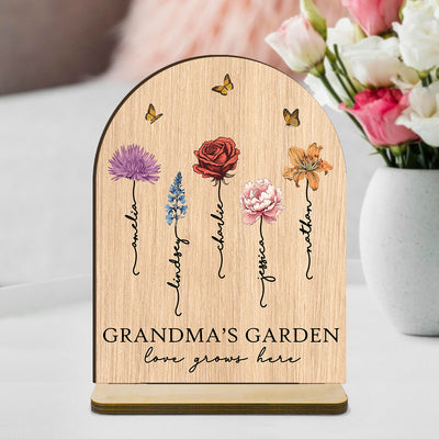 Grandma‘s Garden Love Grows Here Vintage Birth Flower Personalized Standing Wooden Plaque