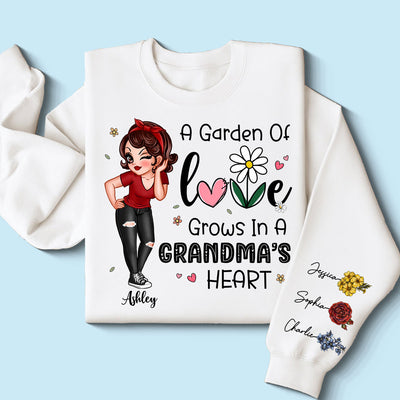 Garden of Love Grows In Grandma‘s Heart Beautiful Vintage Birth Flower Personalized Sleeve Printed Sweatshirt