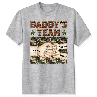 Daddy‘s Team Fist Bump Camouflage Personalized Shirt