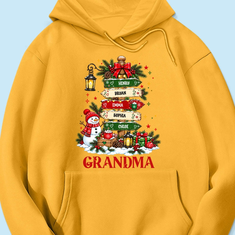 Heartwarming Christmas Signposts Custom Grandma Grandkids Names - Personalized Shirt - Christmas Gift For Grandma