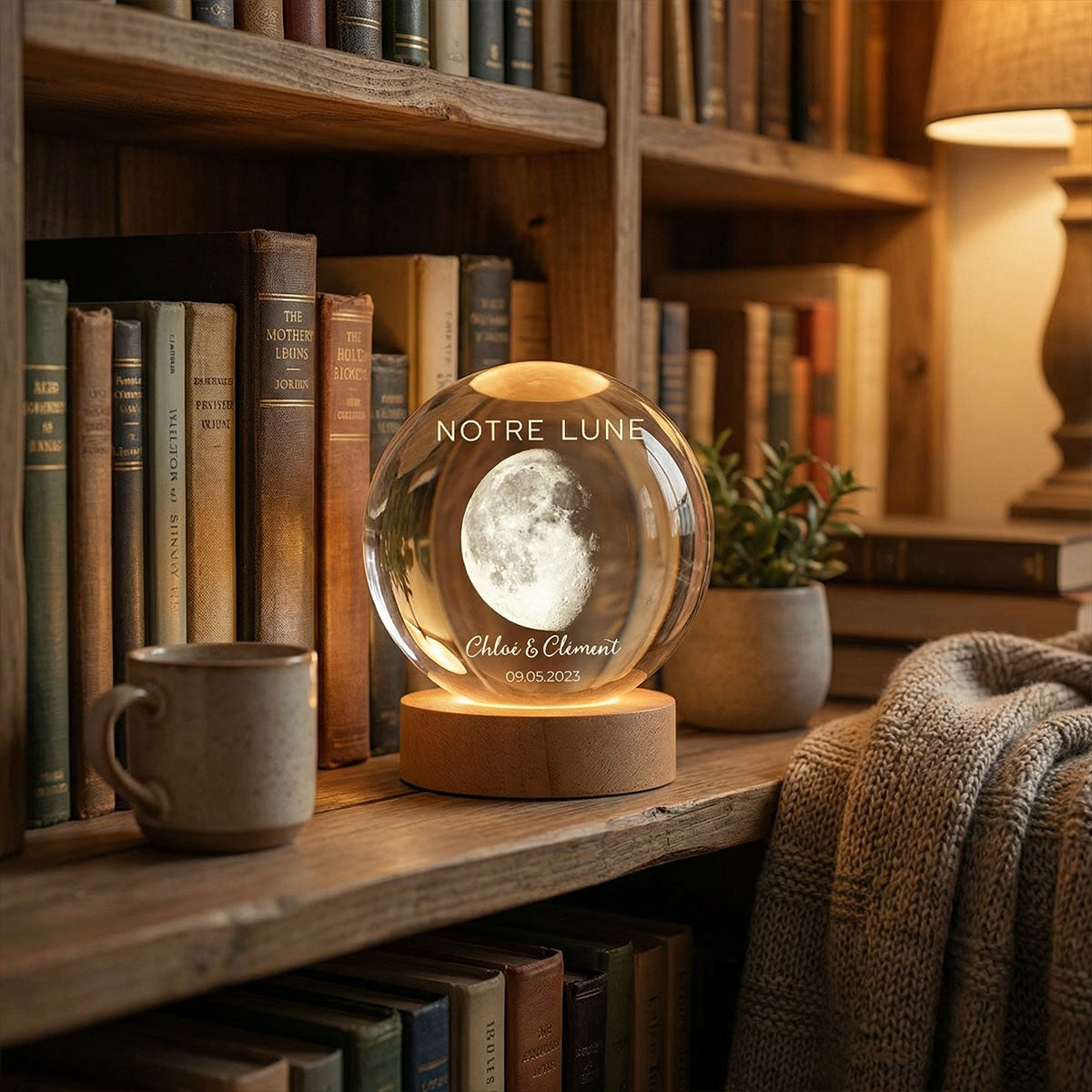 Veilleuse Boule de Cristal LED Personnalisée - Phase de Lune de Votre Jour Spécial - Cadeau pour Couple