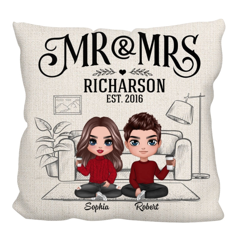 Mr & Mrs Family Name Couple Valentine‘s Day Gift Personalized Pillow