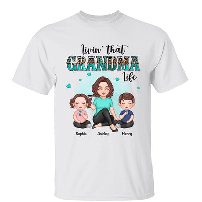 Livin‘ That Grandma Life Teal & Leopard Cute Grandkid & Grandma Personalized Shirt