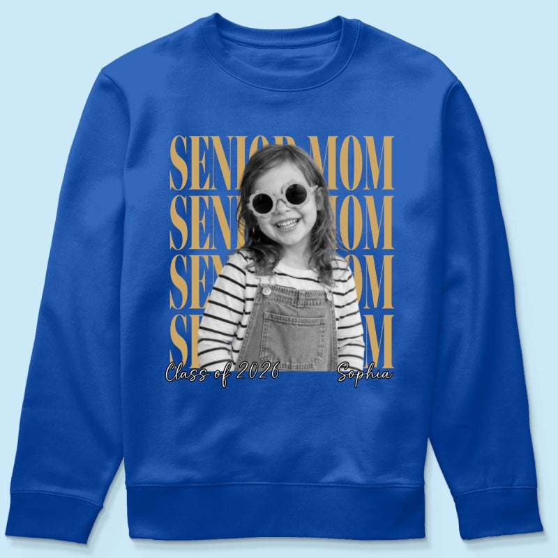 Senior Mom Dad Family Vintage Photo - Personalized Shirt - Class of 2027 Family Shirts