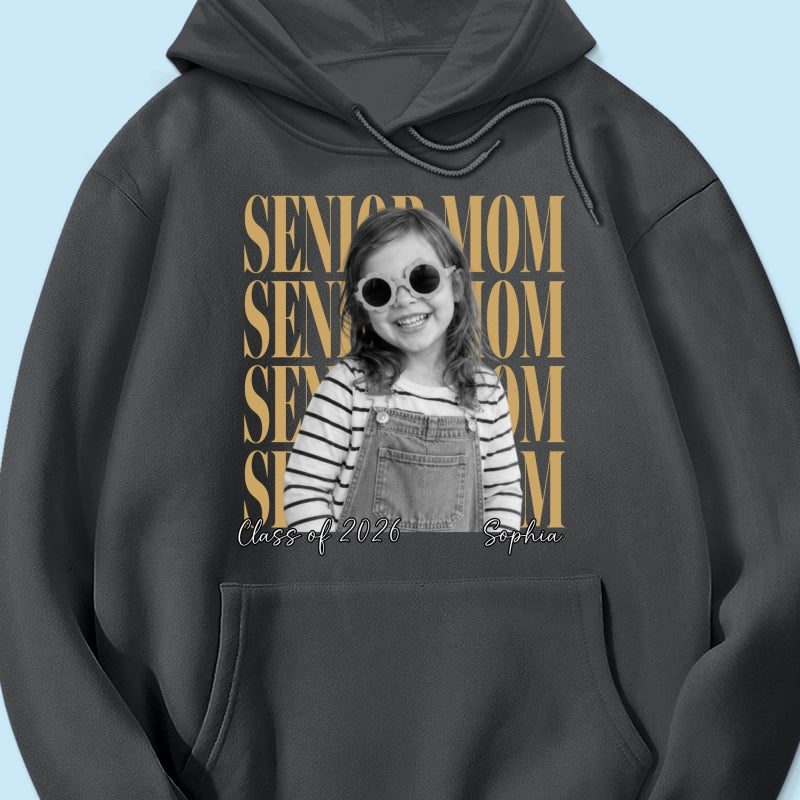 Senior Mom Dad Family Vintage Photo - Personalized Shirt - Class of 2027 Family Shirts