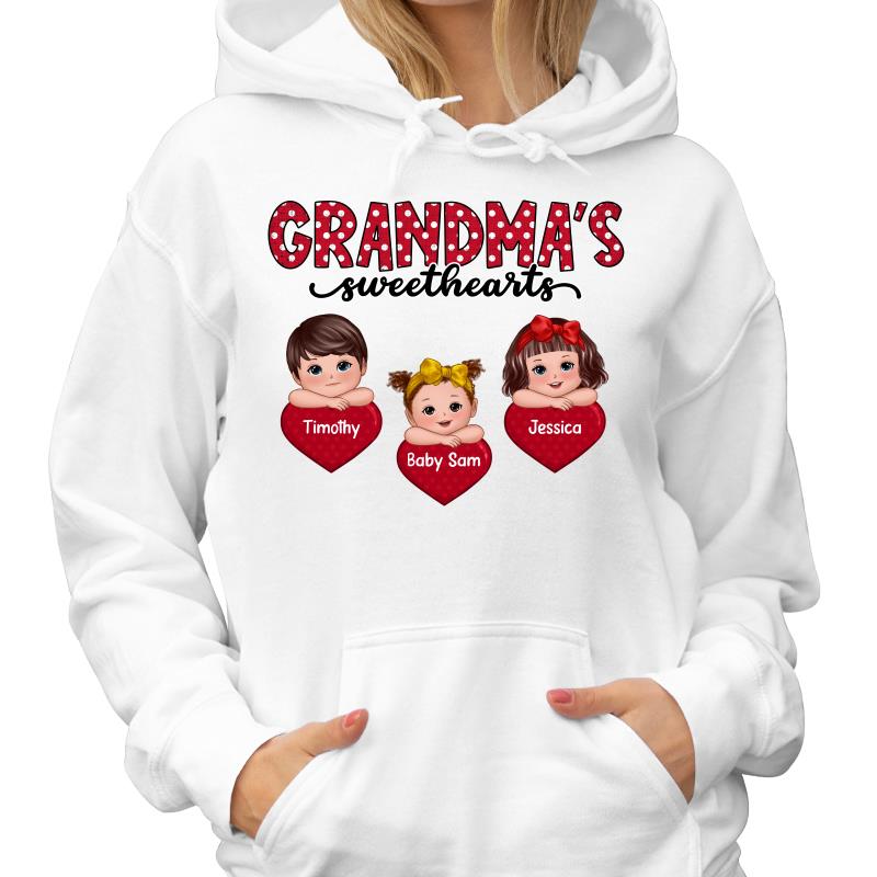 Grandma‘s Sweethearts Cute Kids On Hand Personalized Shirt