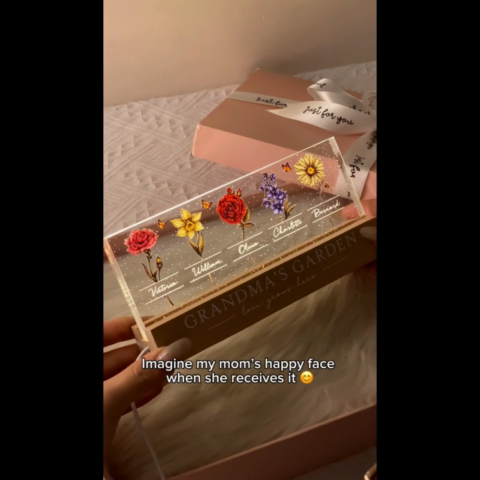 Grandma's Garden Of Grandkids Birth Month Flowers - Personalized Acrylic Block Plaque LED Night Light - Gift For Grandma, Gift For Mom