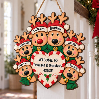 Welcome To Grandma & Grandpa’s House Cute Reindeer Family 2D Flat Printed - Personalized Wood Sign - Christmas Gift For Grandparents