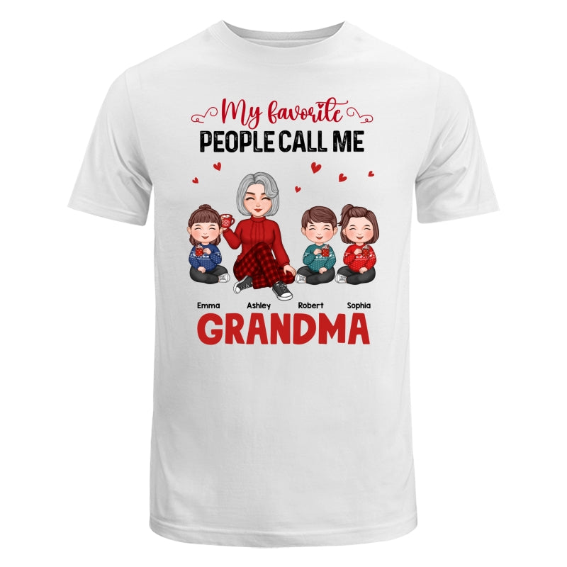 My Favorite People Call Me Grandma Cute Grandma And Kids Sitting Christmas Personalized Shirt