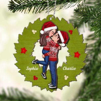 Wreath Christmas Couple Kissing Personalized 2-Layer Wooden Ornament
