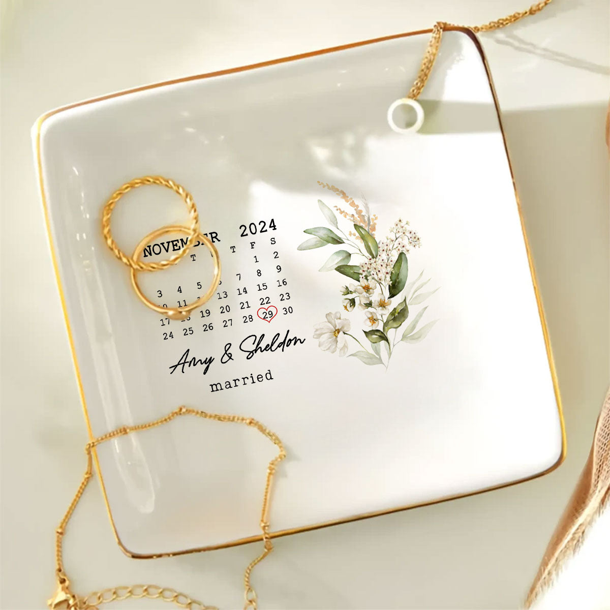 Married Couple Wedding Date Personalized Jewelry Dish, Engagement Wedding Newlywed Gift, Heartwarming Keepsake