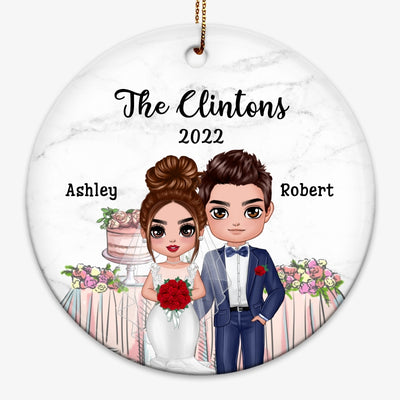 Newlywed Doll Couple Personalized Circle Ornament